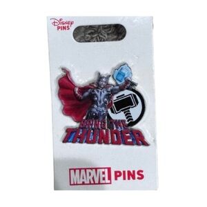 ☃️Disney Silver Enamel Pin